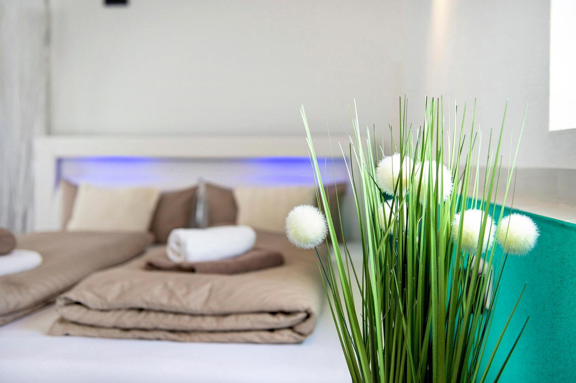 Spawo Mit Sauna Und Whirpool Pfullendorf Bagian luar foto